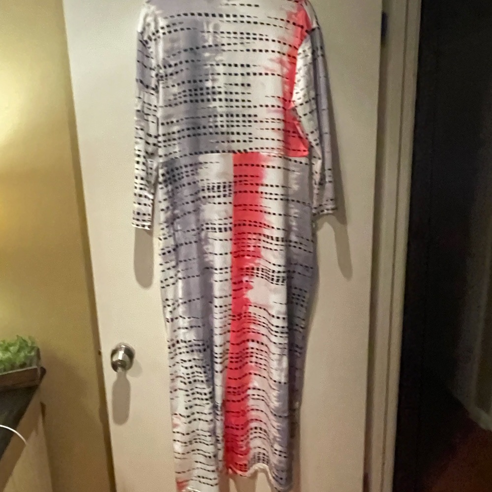 Dress - Picture 2 of 4